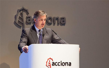 Acciona gana un 43% más tras vender activos