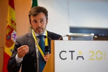 AVRA impulsa la rehabilitación de viviendas sociales en jornada sobre descarbonización
