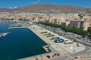 La Junta destina un millón a construir naves industriales en el puerto de Adra