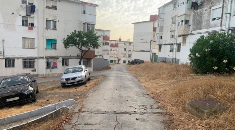 La Junta destina 2,2 millones a mejorar el entorno de 256 viviendas en La Piñera, Algeciras