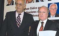 Mejor Empresa Inmobiliaria. El Premio recayó sobre el grupo Sacresa por su posicionamiento en el mercado español. El galardón, entregado por Guillermo Chicote, presidente de la APCE, fue recogido por Román Sanahuja, presidente de la compañía.